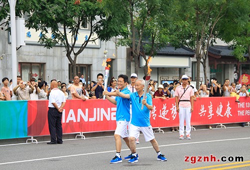 宜科总经理张鑫担任全运火炬手 传递海归心中的中国梦